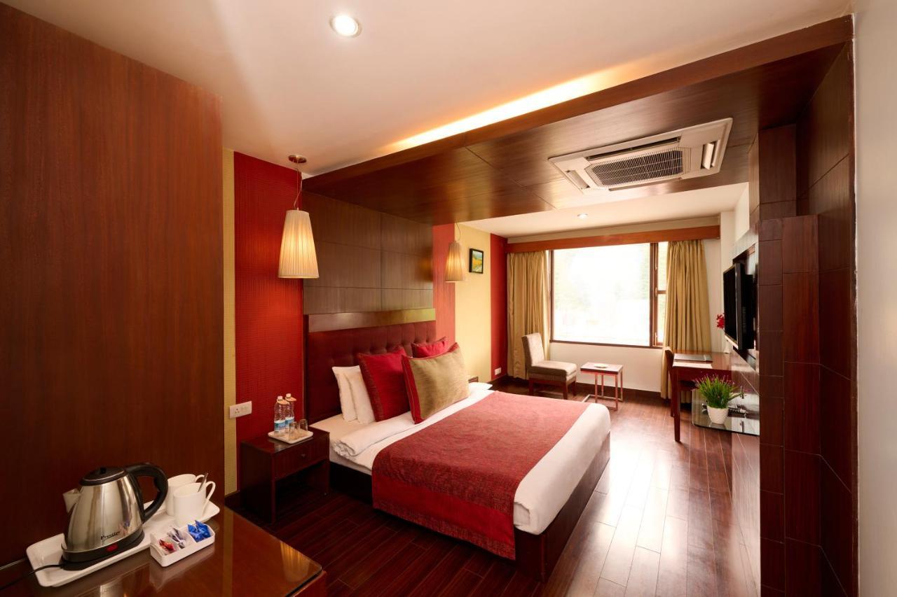 Resort Renest River Country 4*
